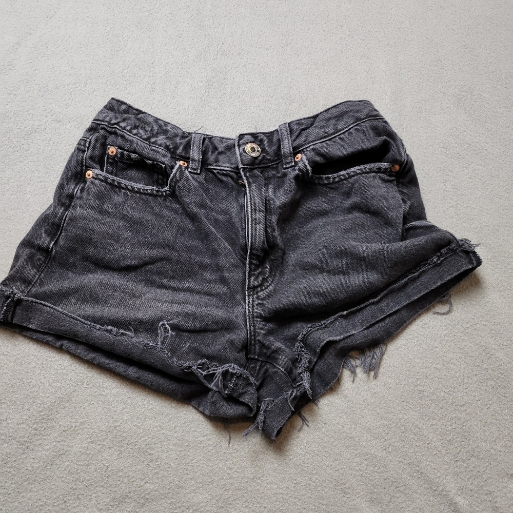 GARAGE Distressed Mom Shorts Size 5